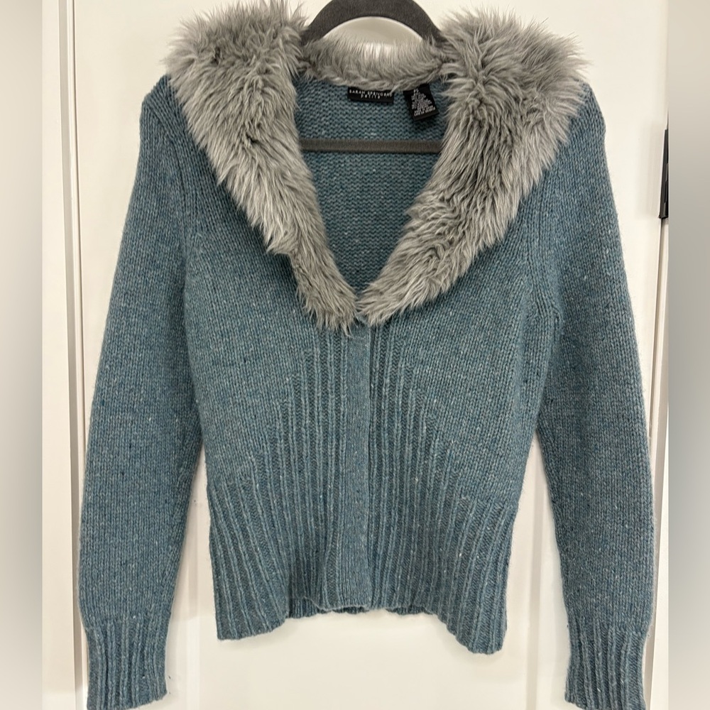 Sarah Spencer wool Teal Sweater with Faux Fur Collar